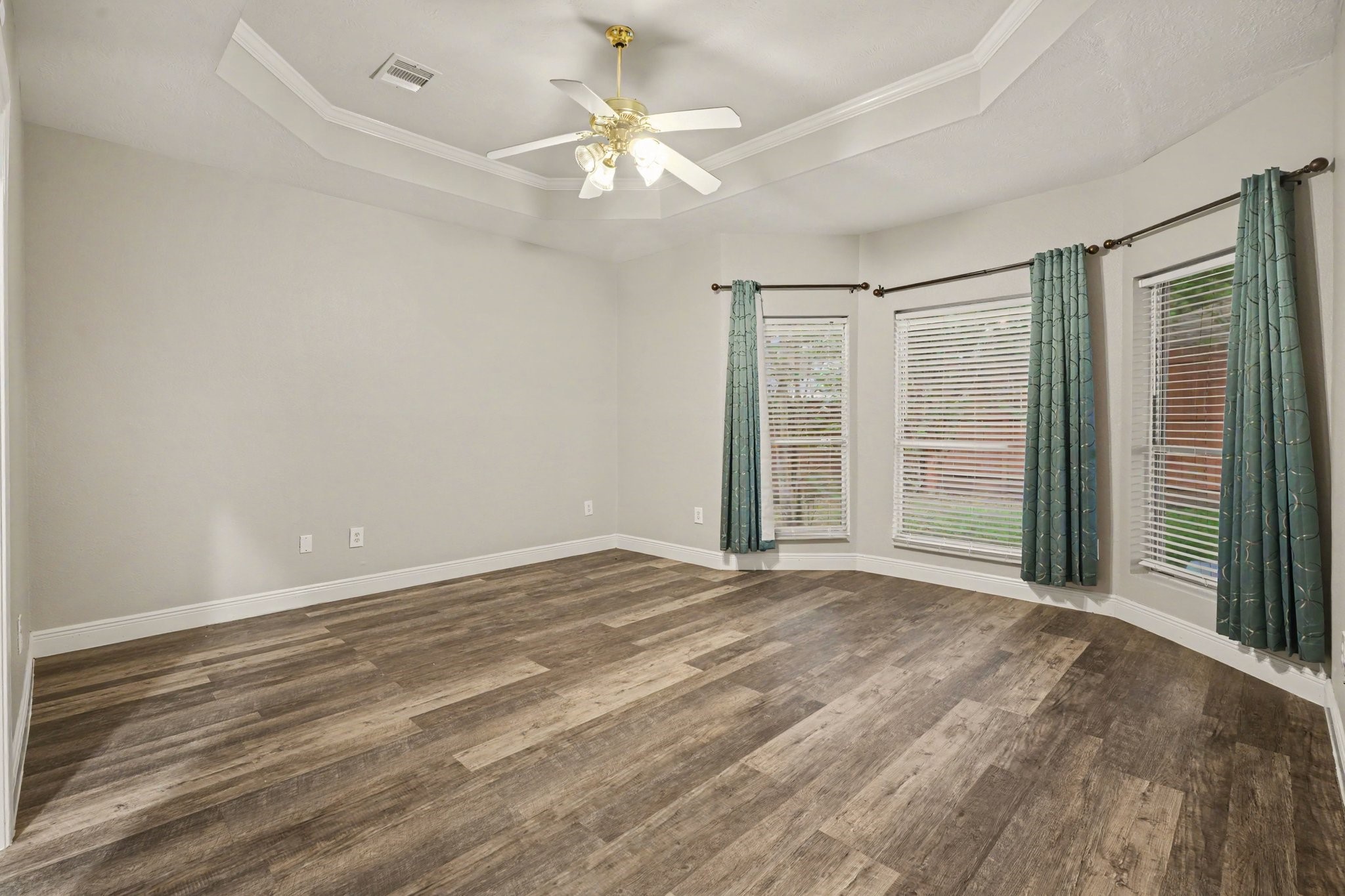 3808 Armand Drive Property Photo 7