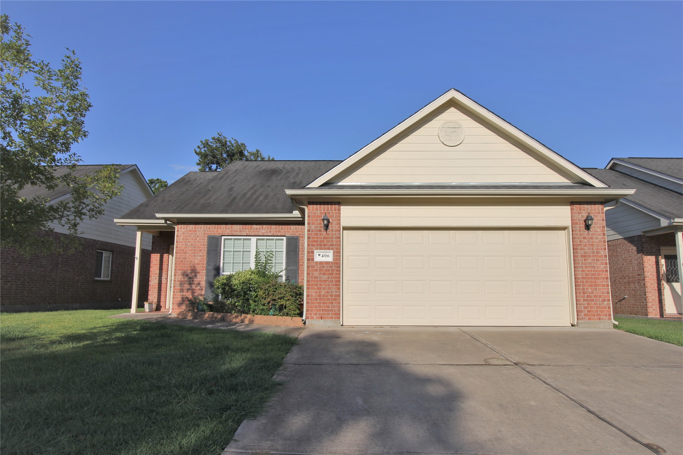 406 Price Drive Property Photo 1
