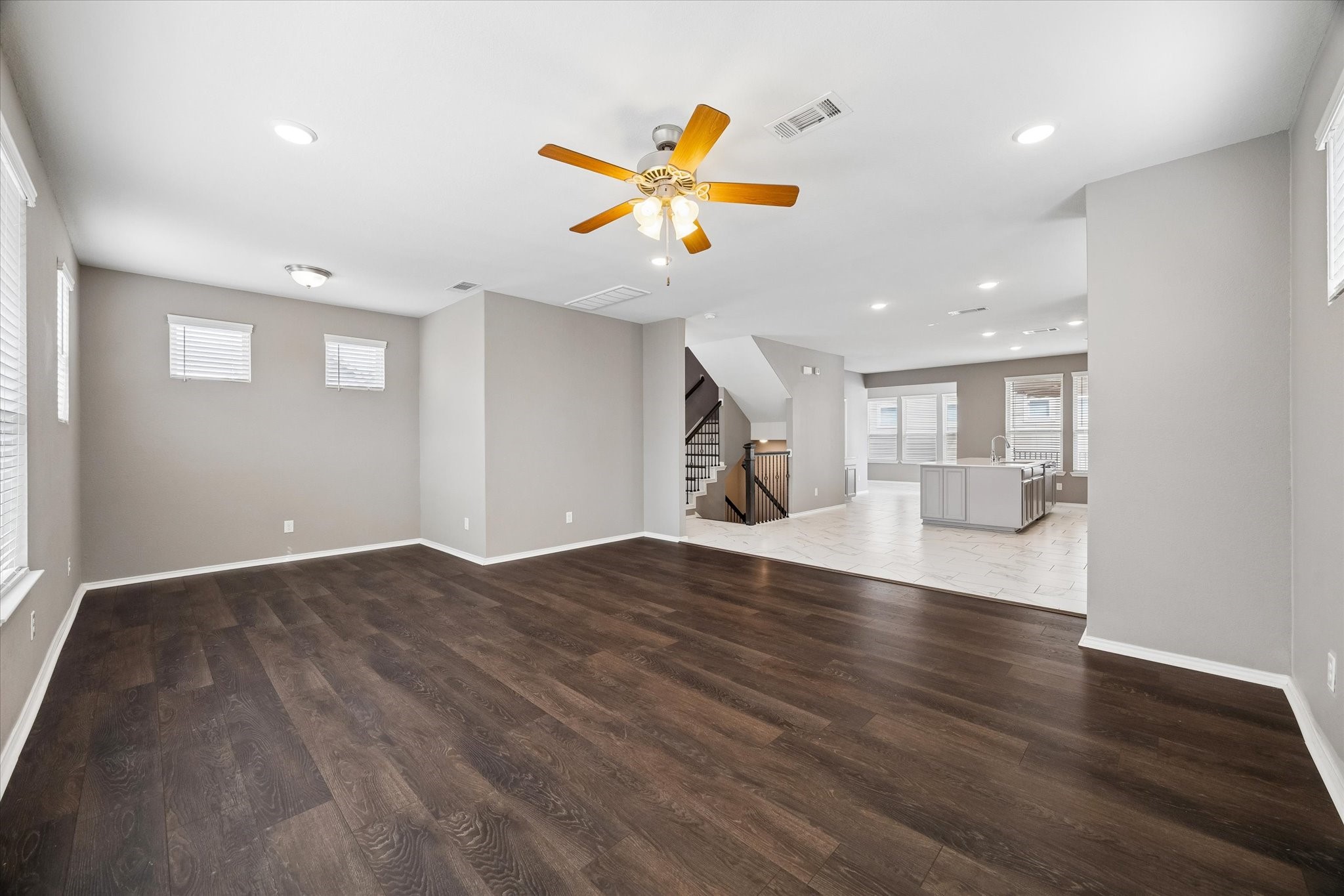 8612 Cedardale Park Drive Property Photo 4