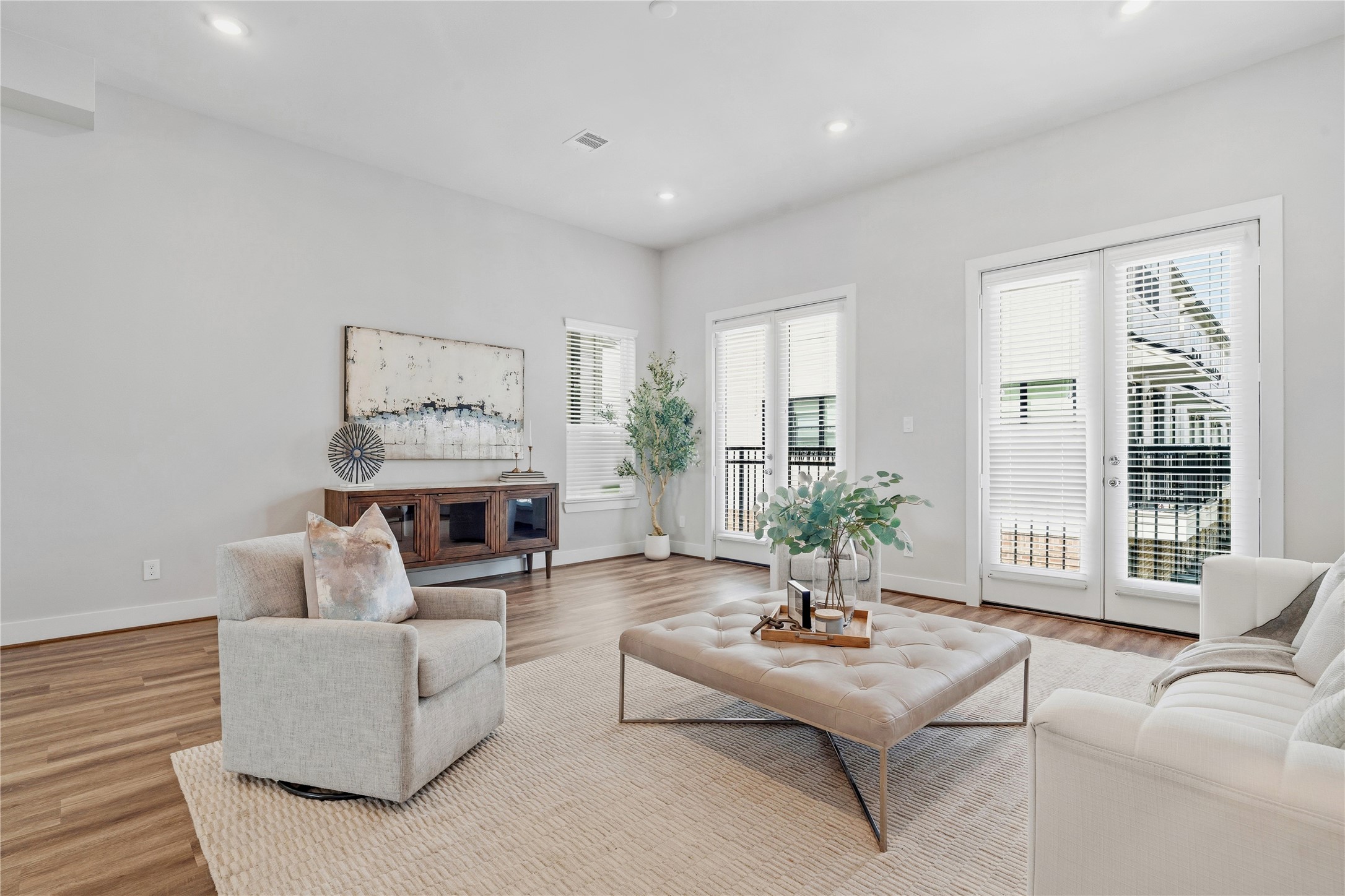 1254 N Post Oak Road A Property Photo 17