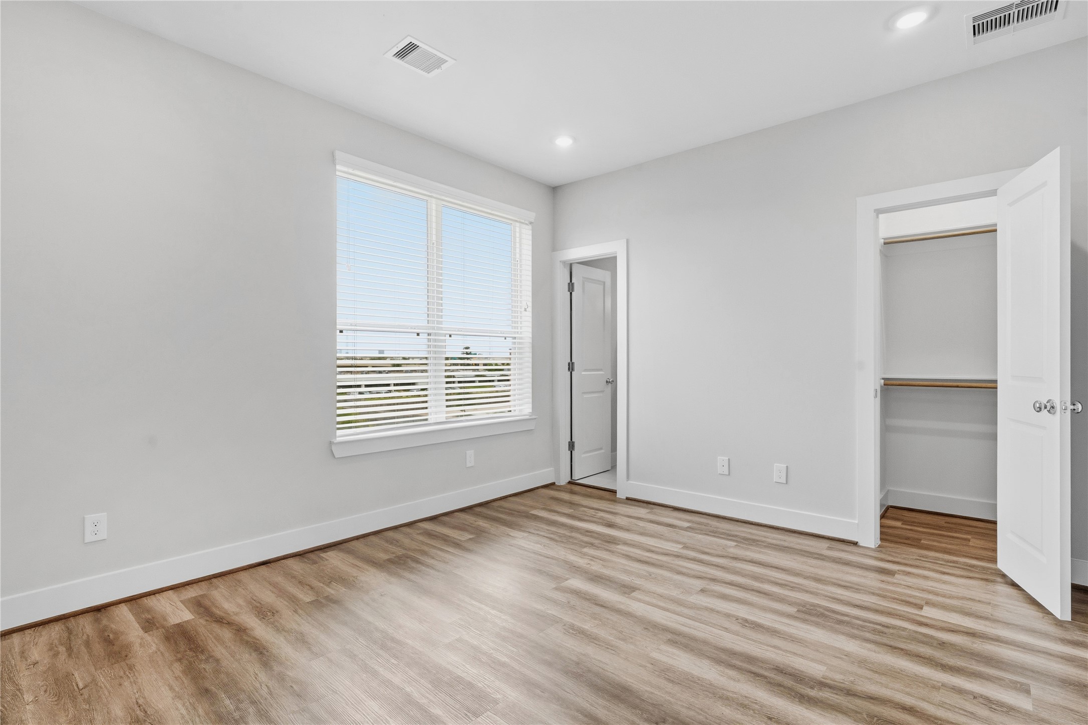 1254 N Post Oak Road A Property Photo 30