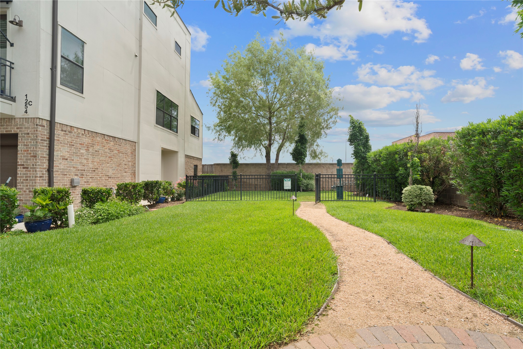 1254 N Post Oak Road A Property Photo 35