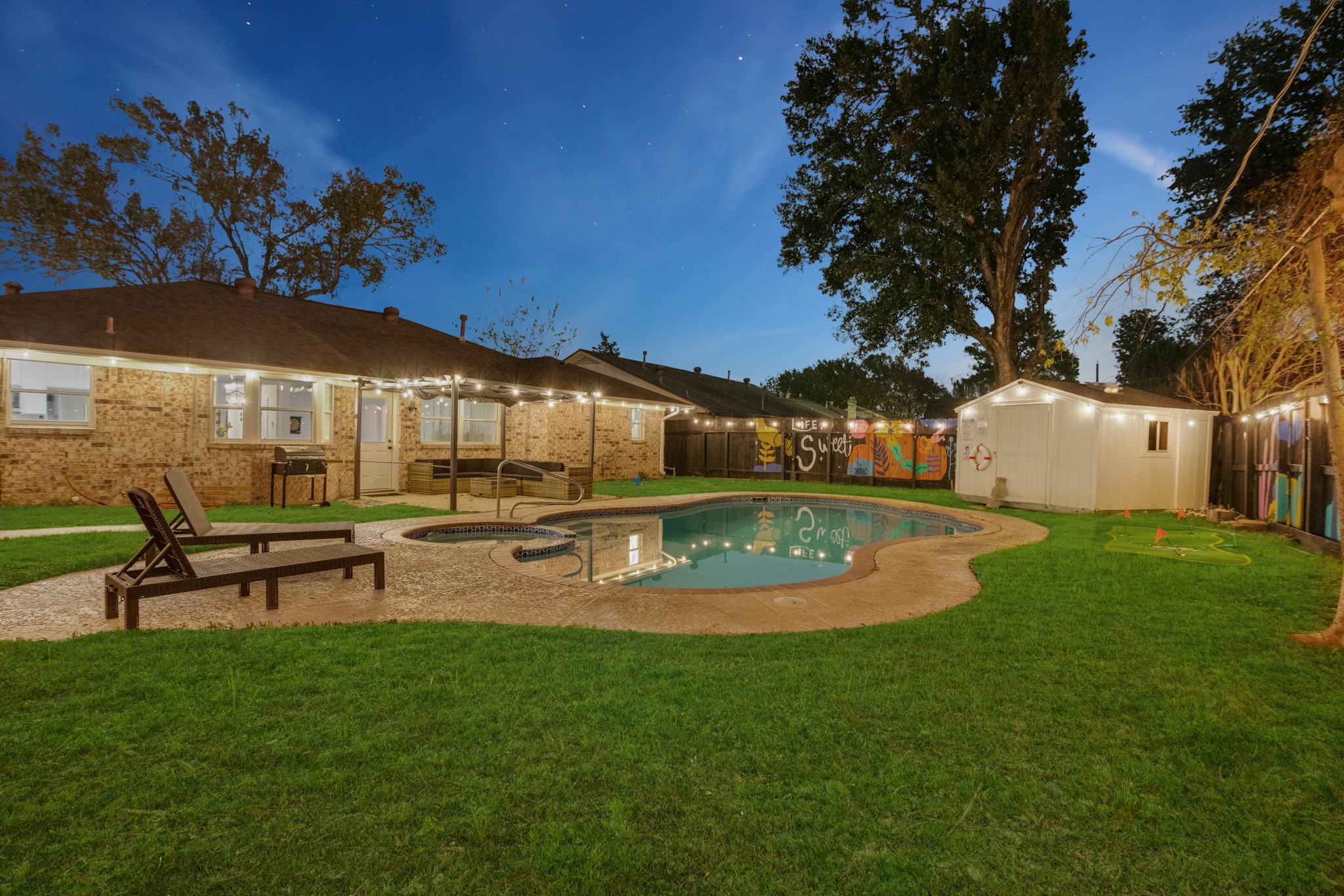5819 Chrystell Lane Property Photo 3