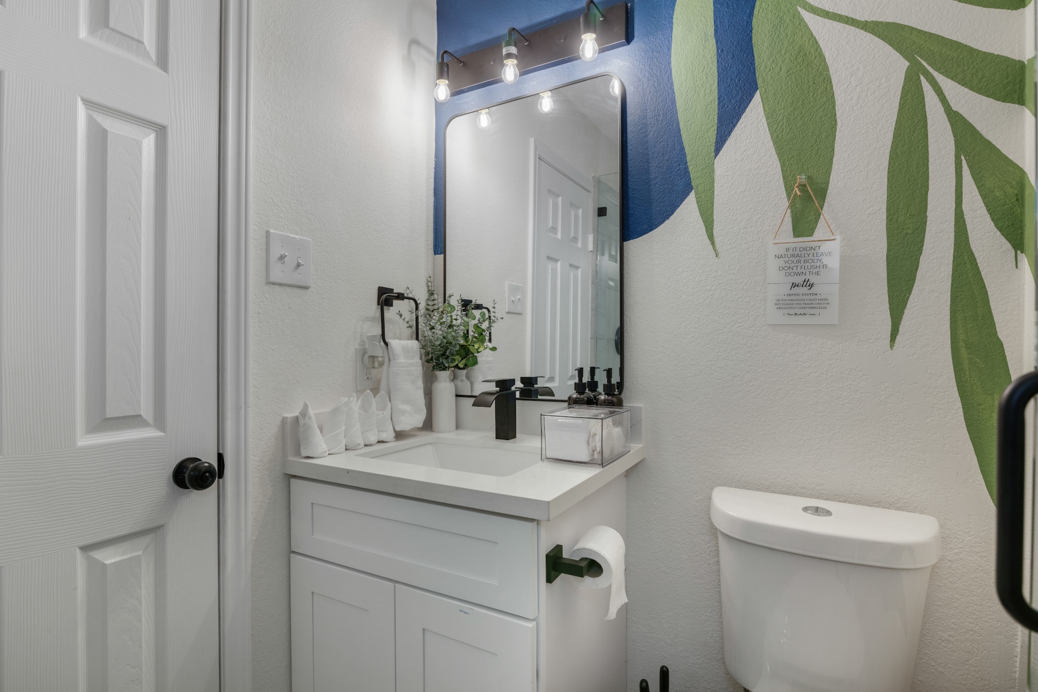 5819 Chrystell Lane Property Photo 23