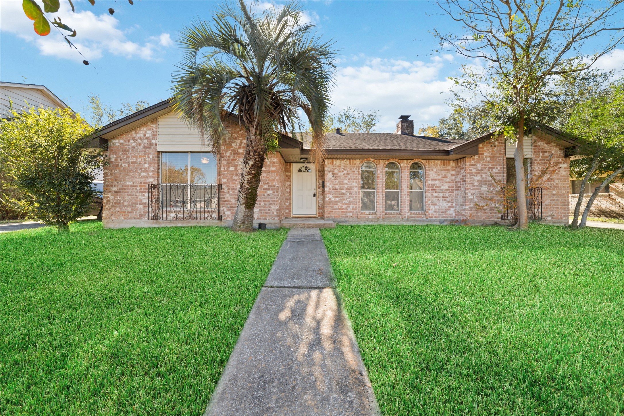 1126 Laurel Valley Drive Property Photo