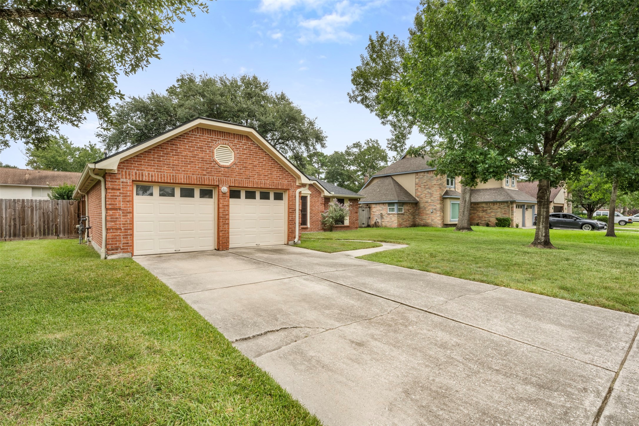 25802 Chapel Ridge Lane Property Photo 2