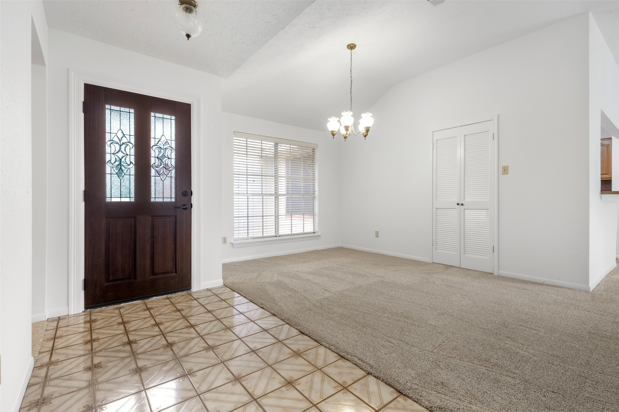 25802 Chapel Ridge Lane Property Photo 4