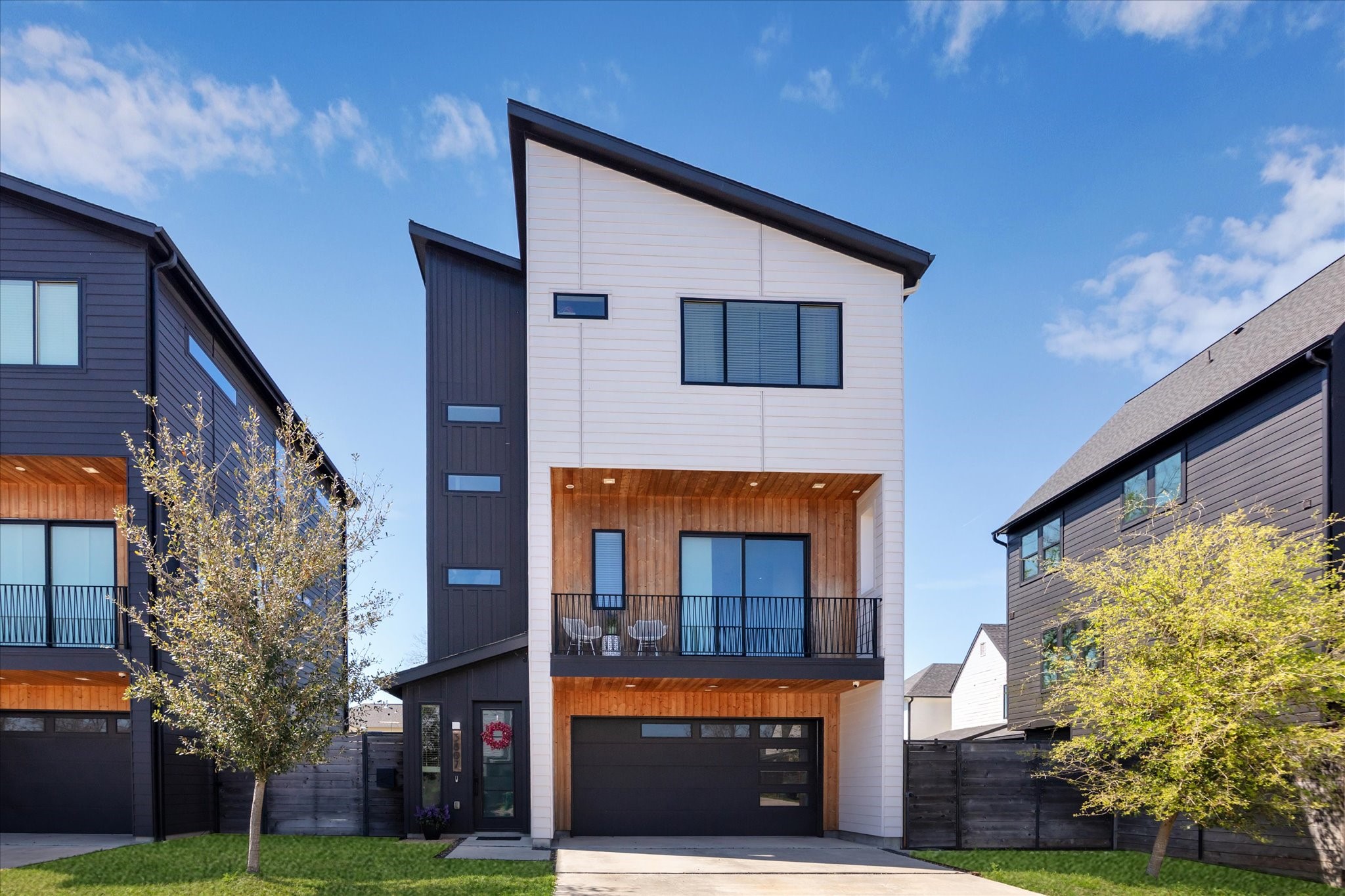 3807 Harvard Street Property Photo