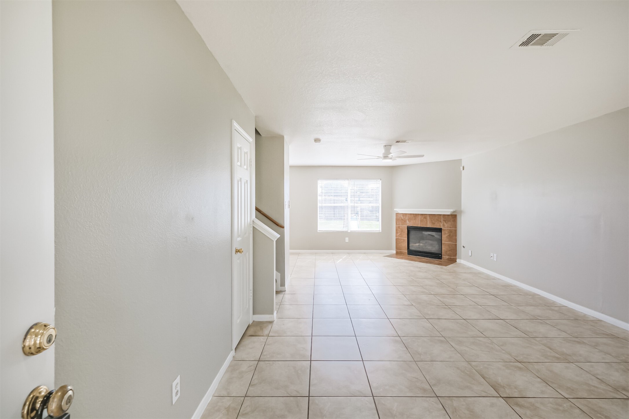 5626 Calm Court Property Photo 4
