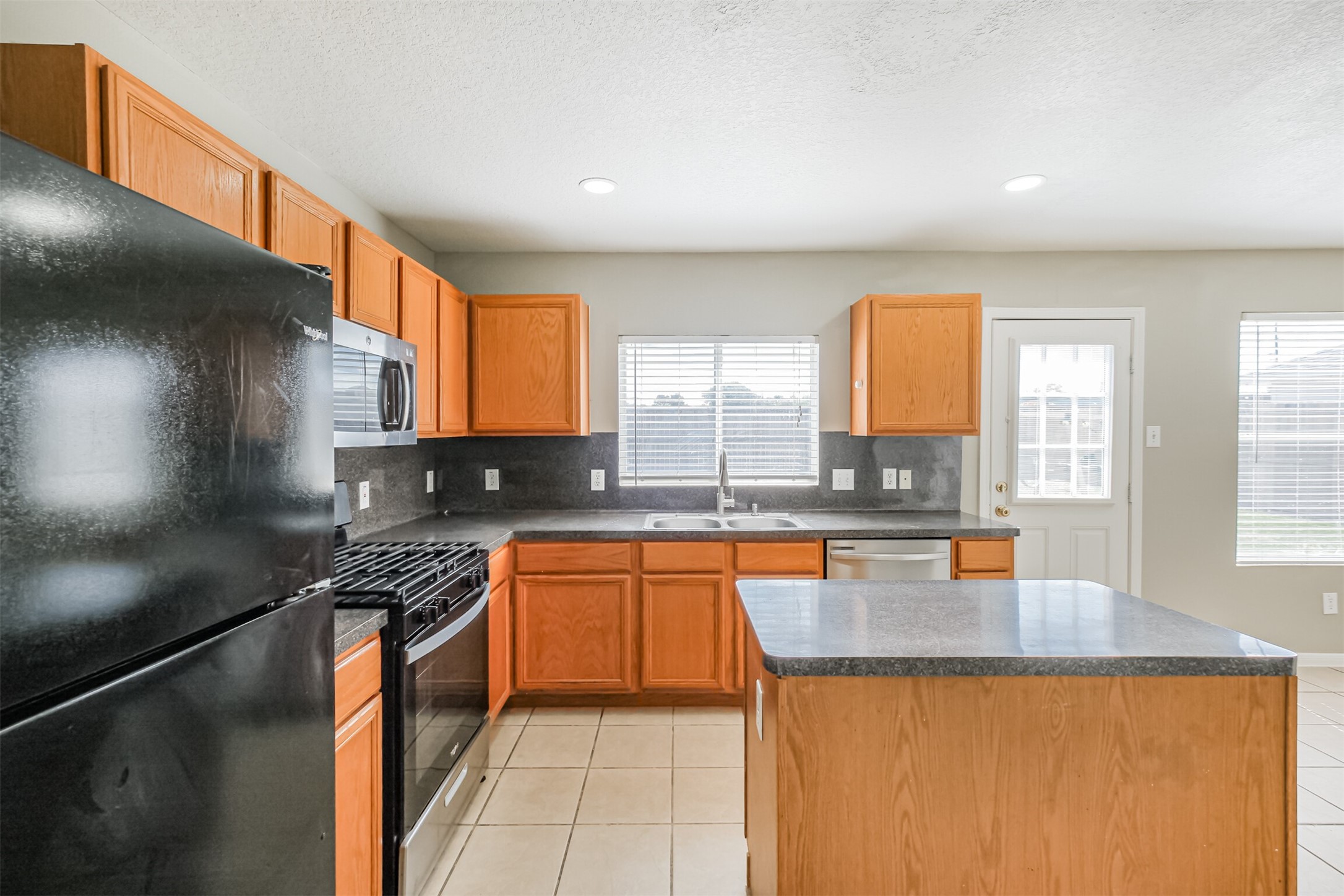 5626 Calm Court Property Photo 12