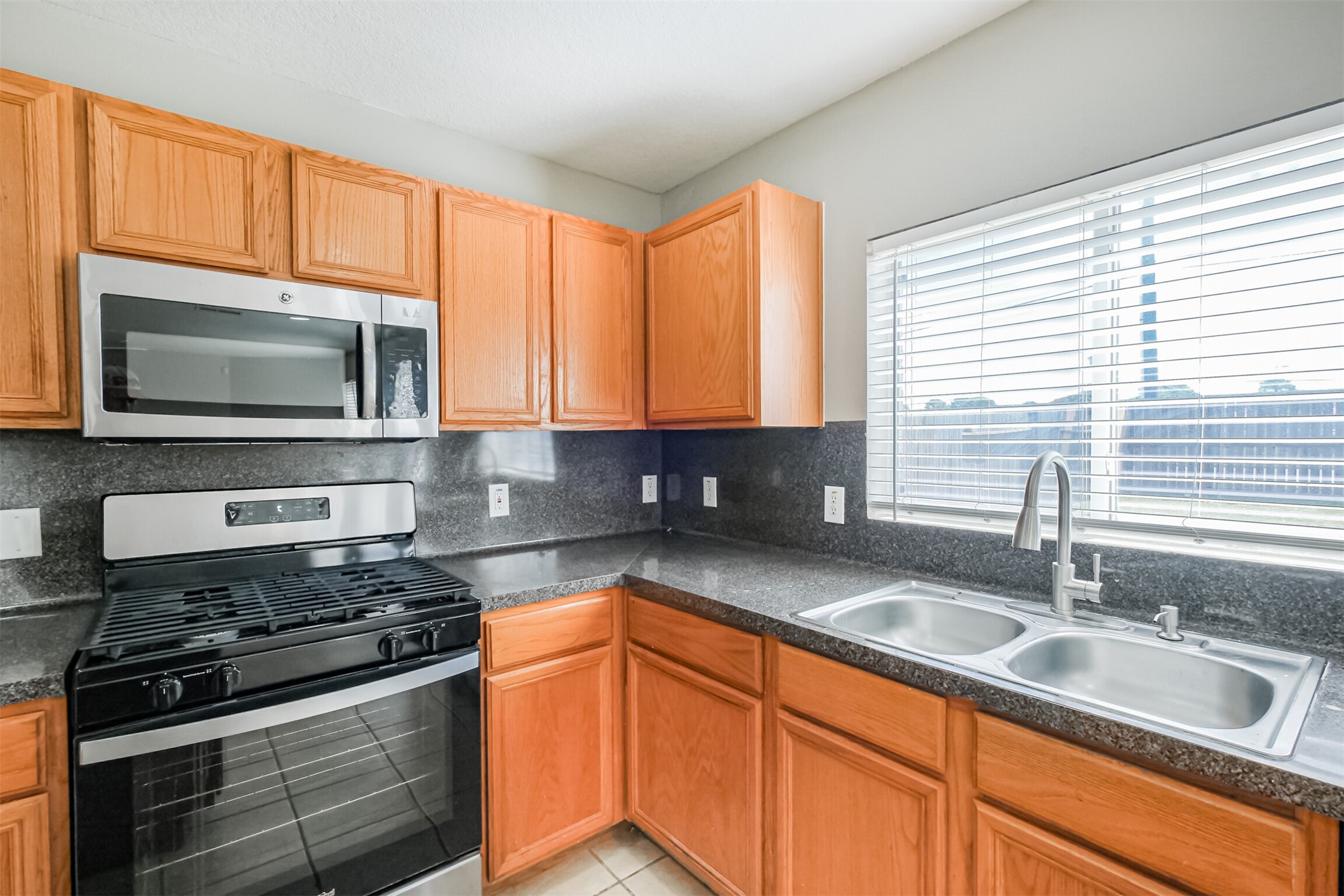 5626 Calm Court Property Photo 14