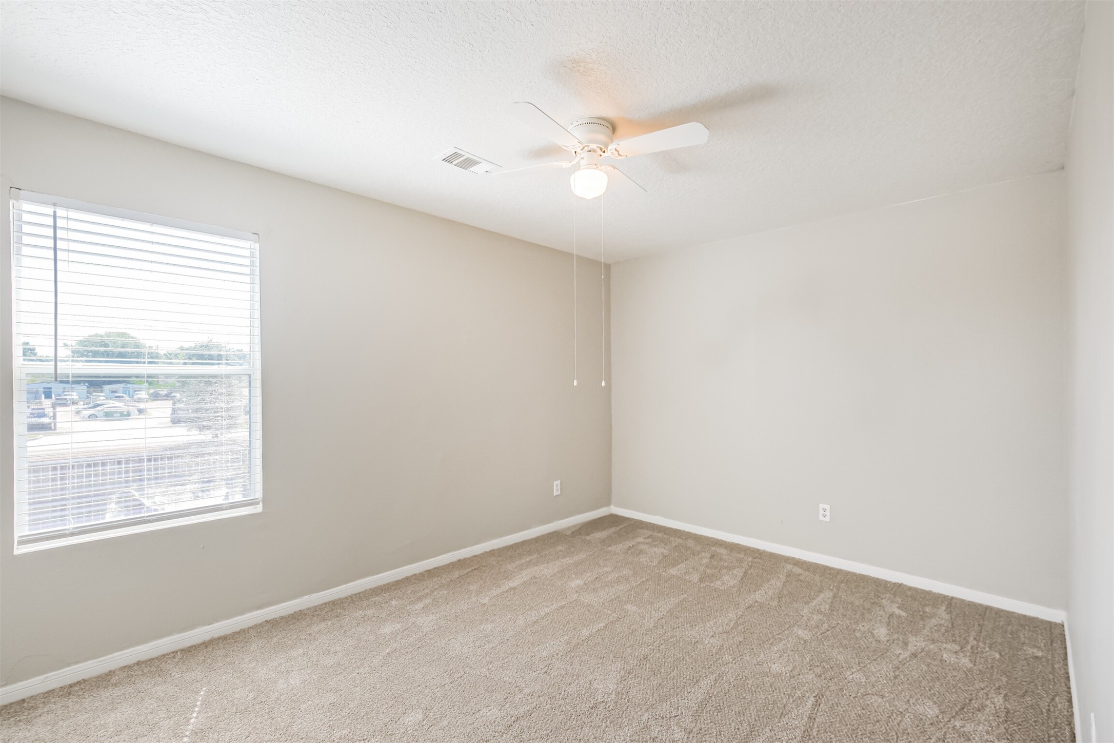 5626 Calm Court Property Photo 28