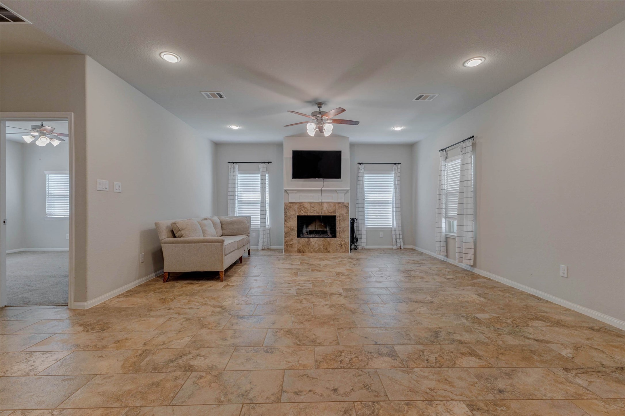 3811 Springcrest Property Photo 7
