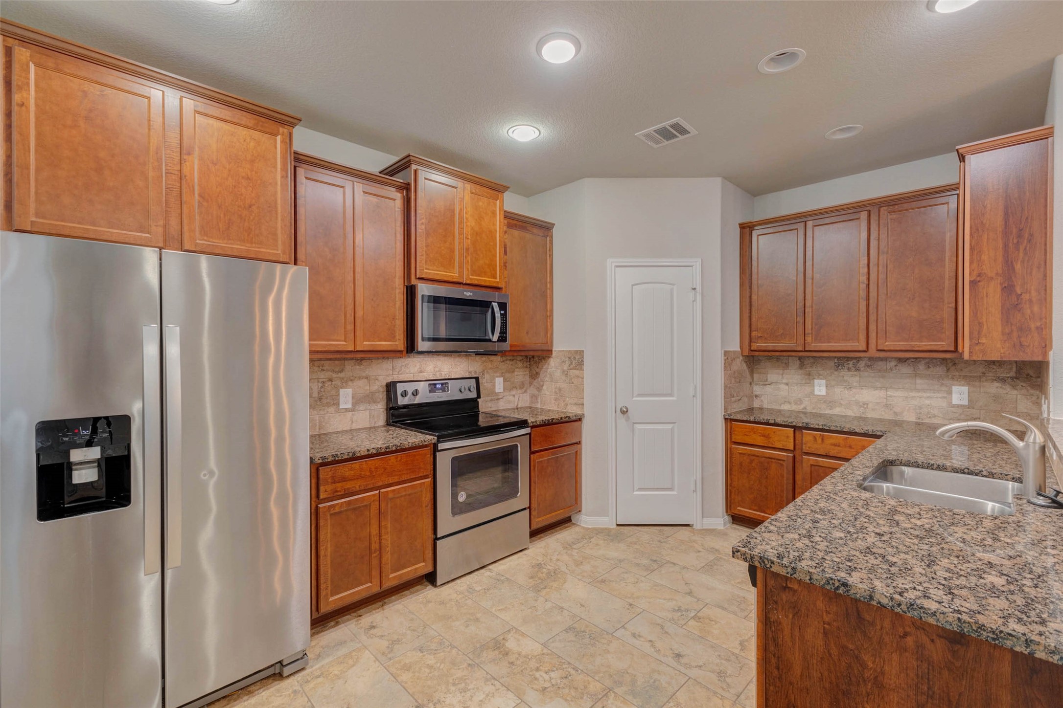3811 Springcrest Property Photo 10