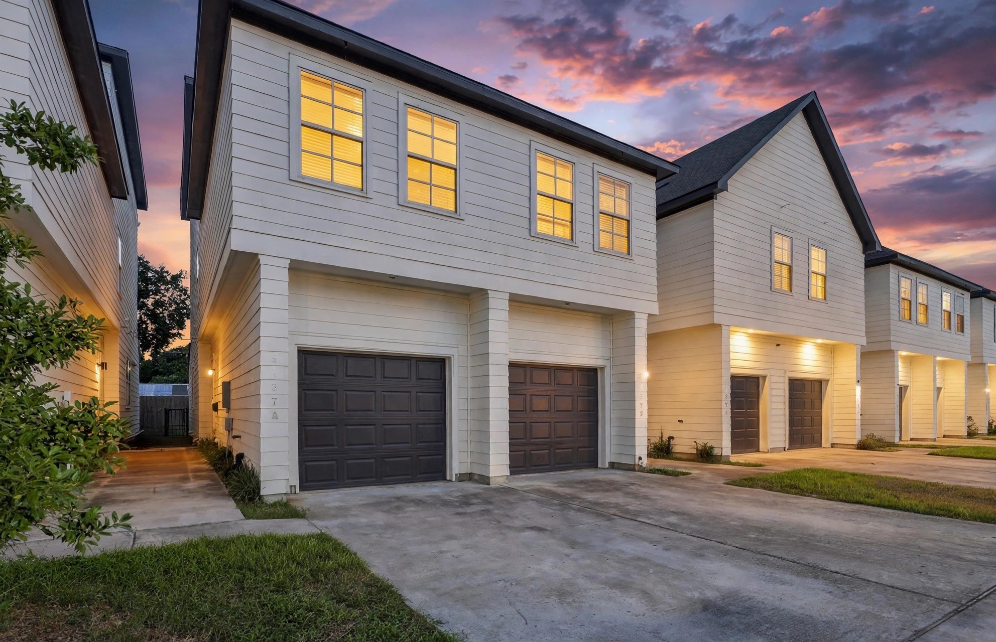 3237 Real Street A/b Property Photo 3