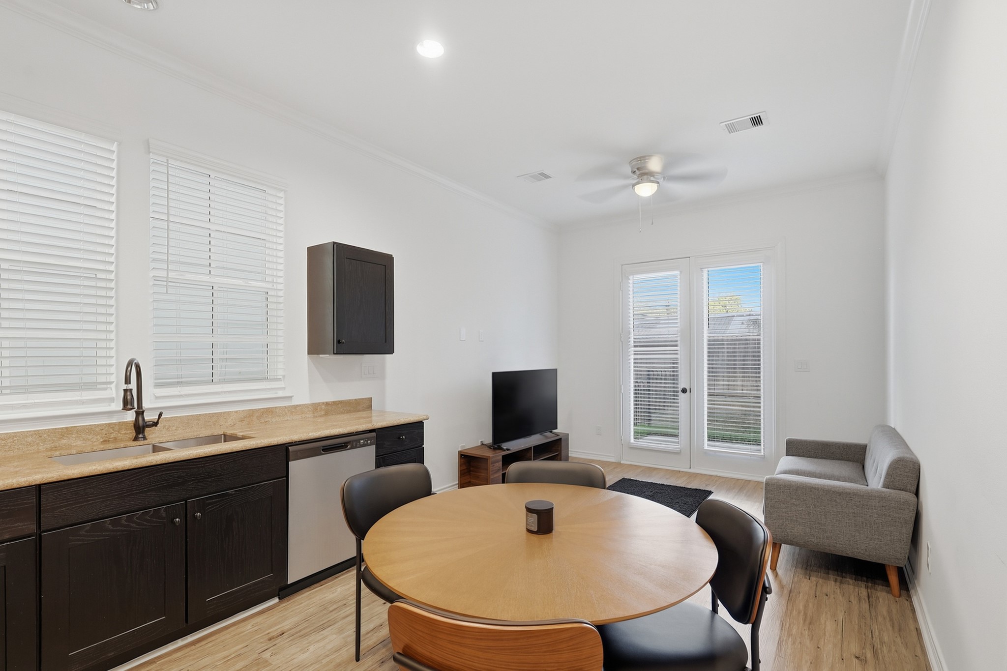 3237 Real Street A/b Property Photo 8