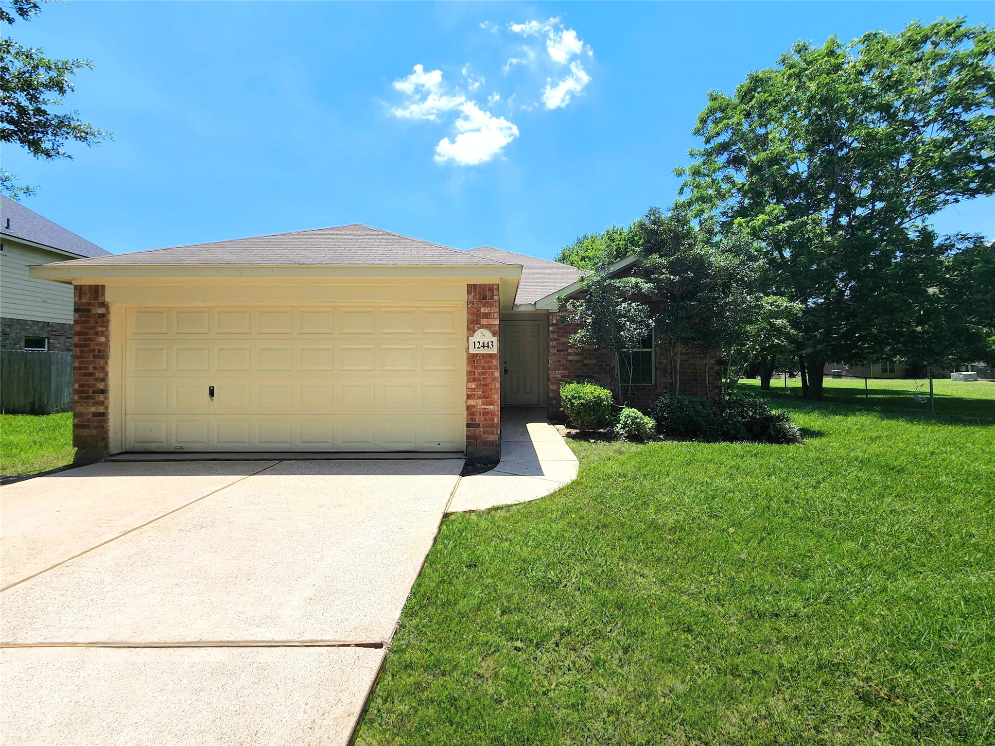12443 Ridgecrest Drive Property Photo 1