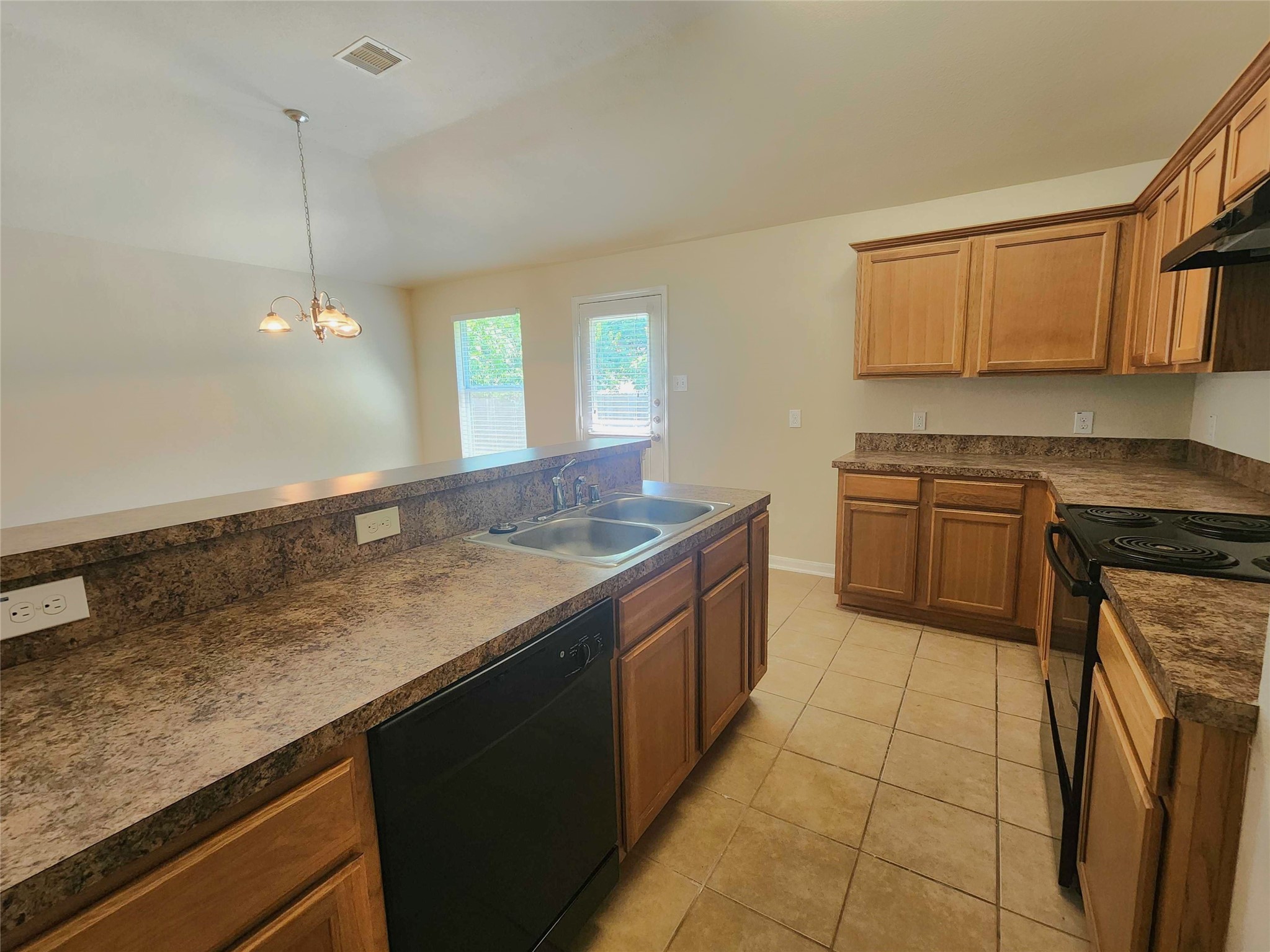 12443 Ridgecrest Drive Property Photo 7