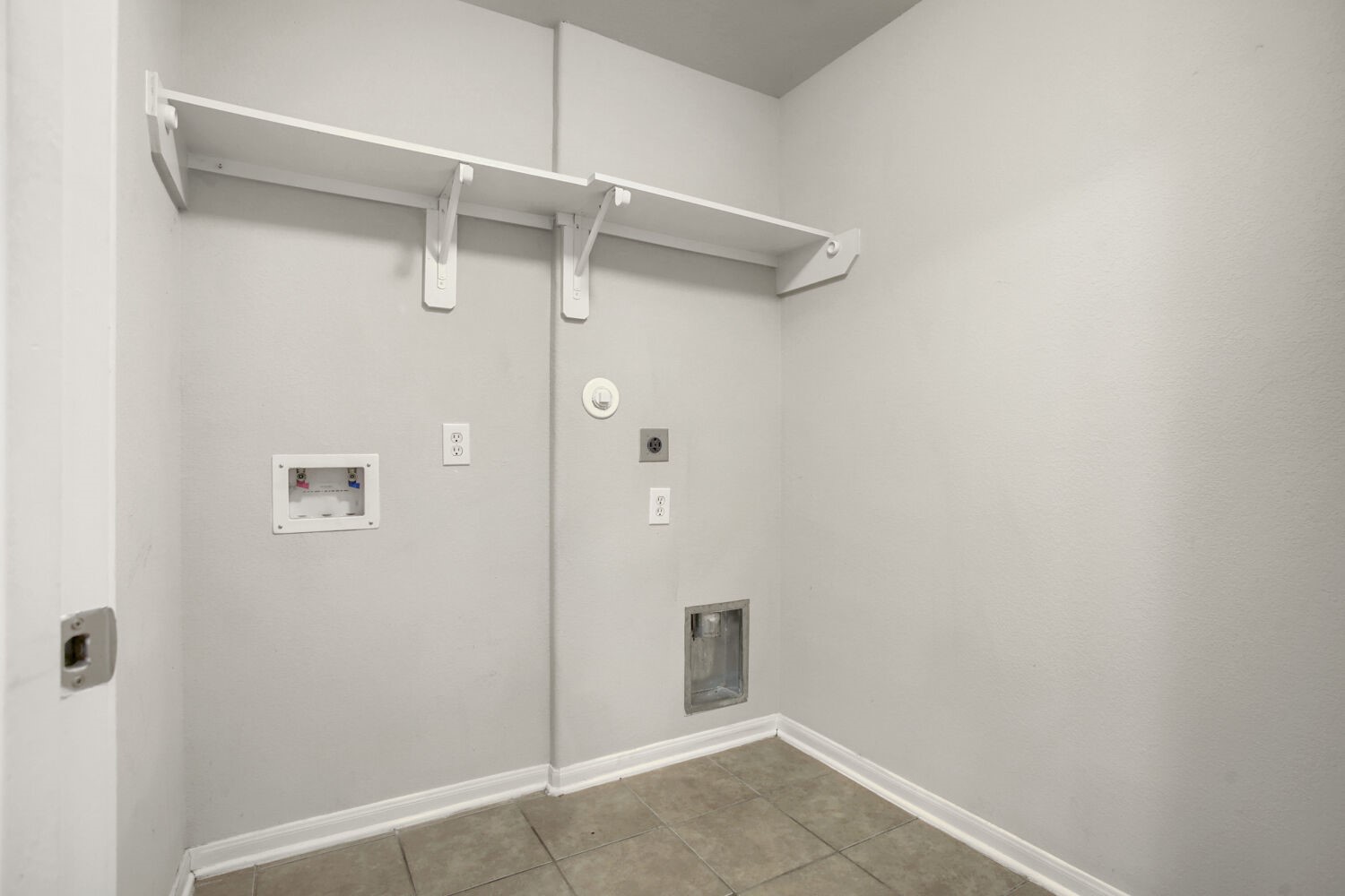 12443 Ridgecrest Drive Property Photo 19