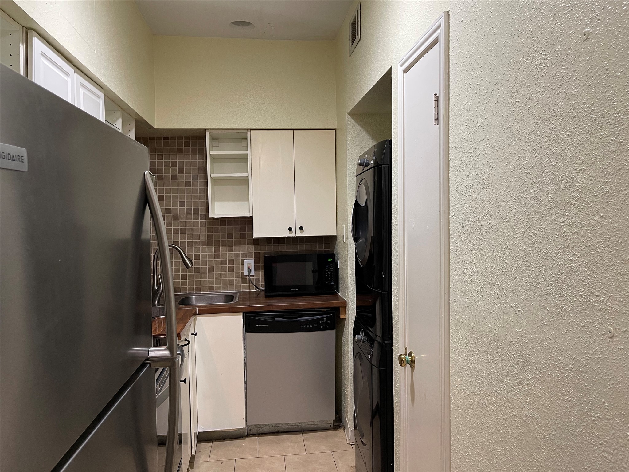 8055 Cambridge Street 79 Property Photo 20
