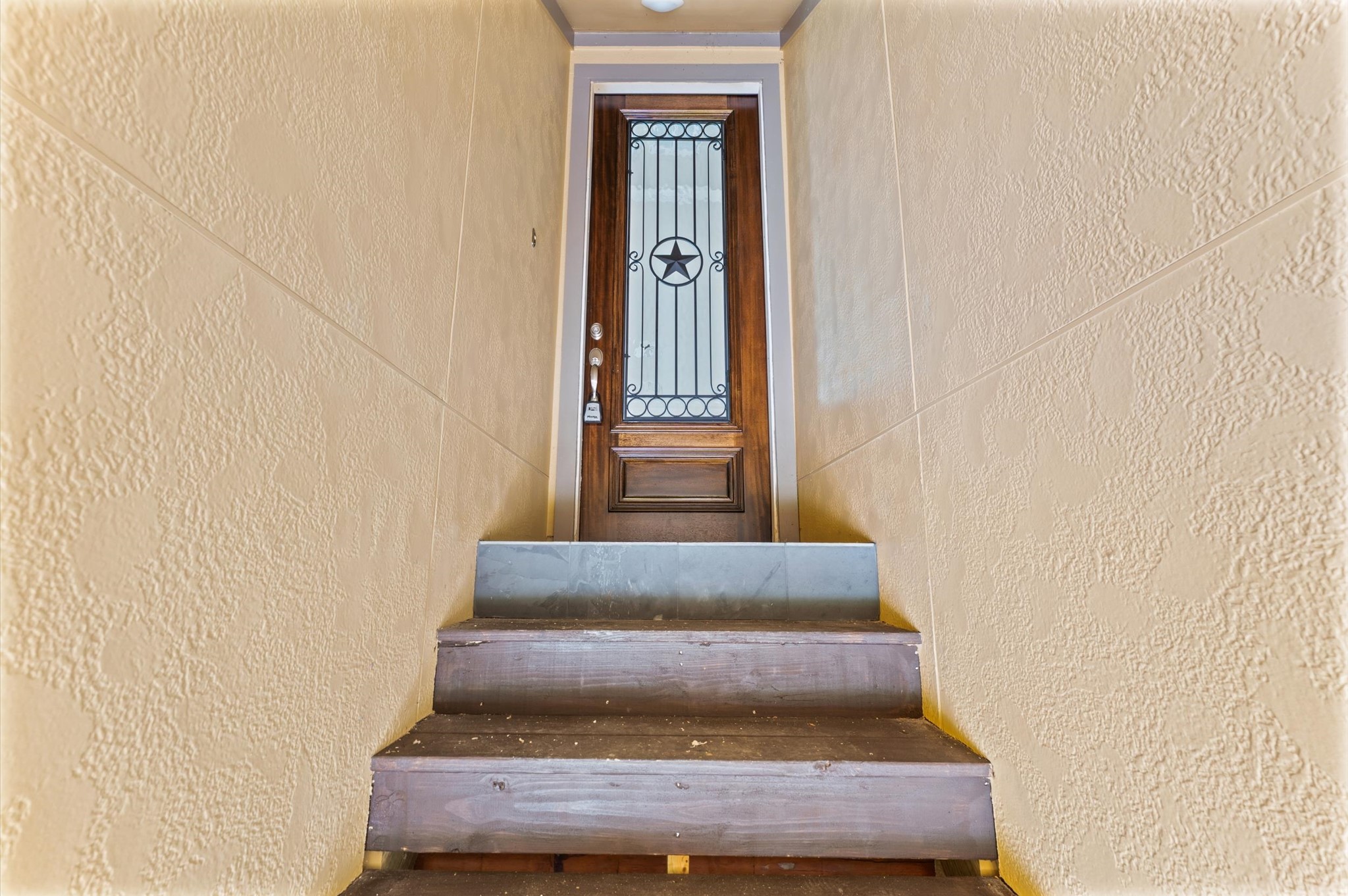 35 Armand Shore Drive Property Photo 5