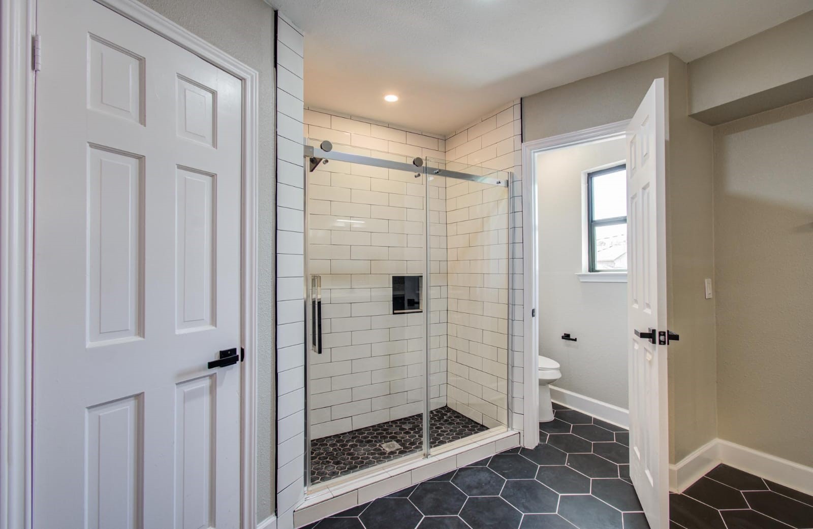 15619 Winding Moss Drive Property Photo 12
