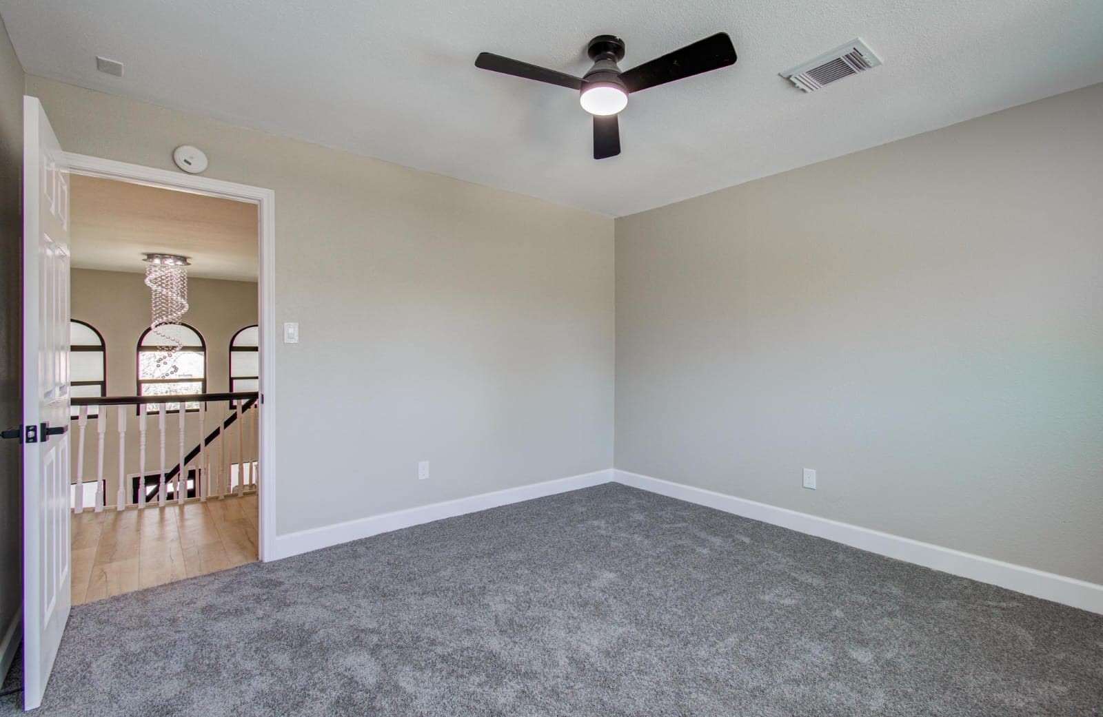 15619 Winding Moss Drive Property Photo 14