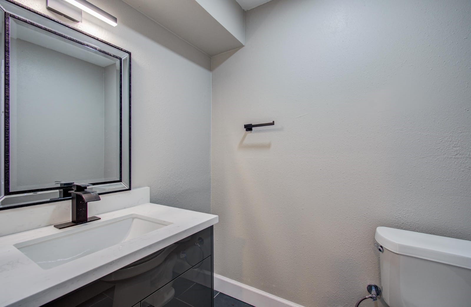 15619 Winding Moss Drive Property Photo 16