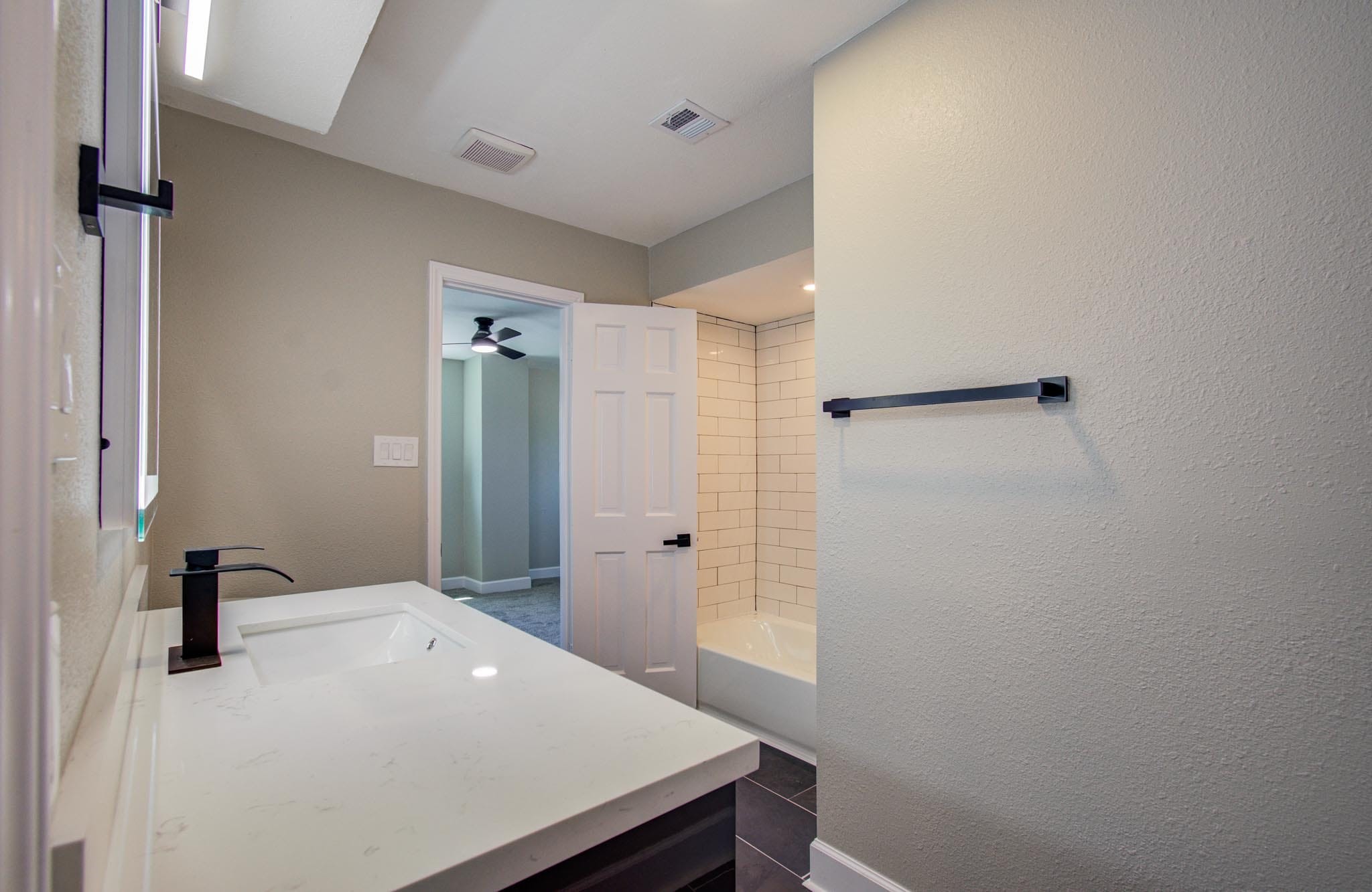 15619 Winding Moss Drive Property Photo 24