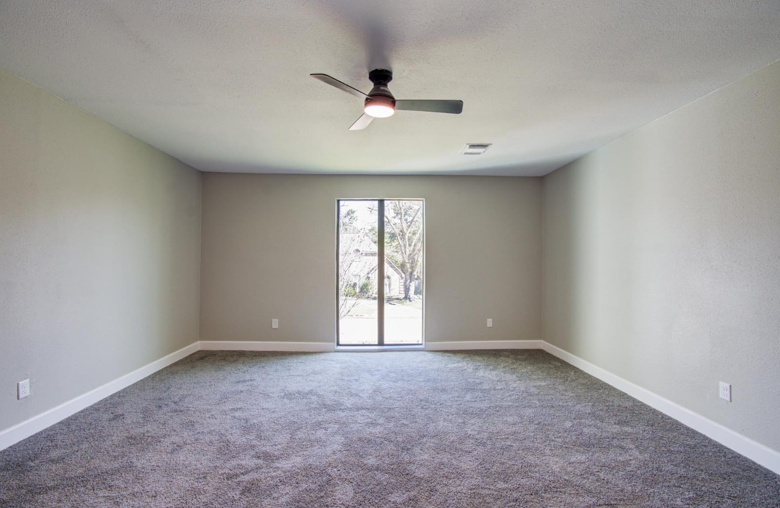 15619 Winding Moss Drive Property Photo 26