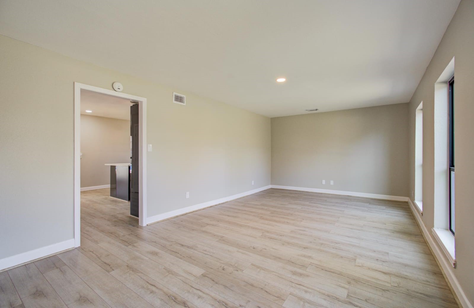 15619 Winding Moss Drive Property Photo 38