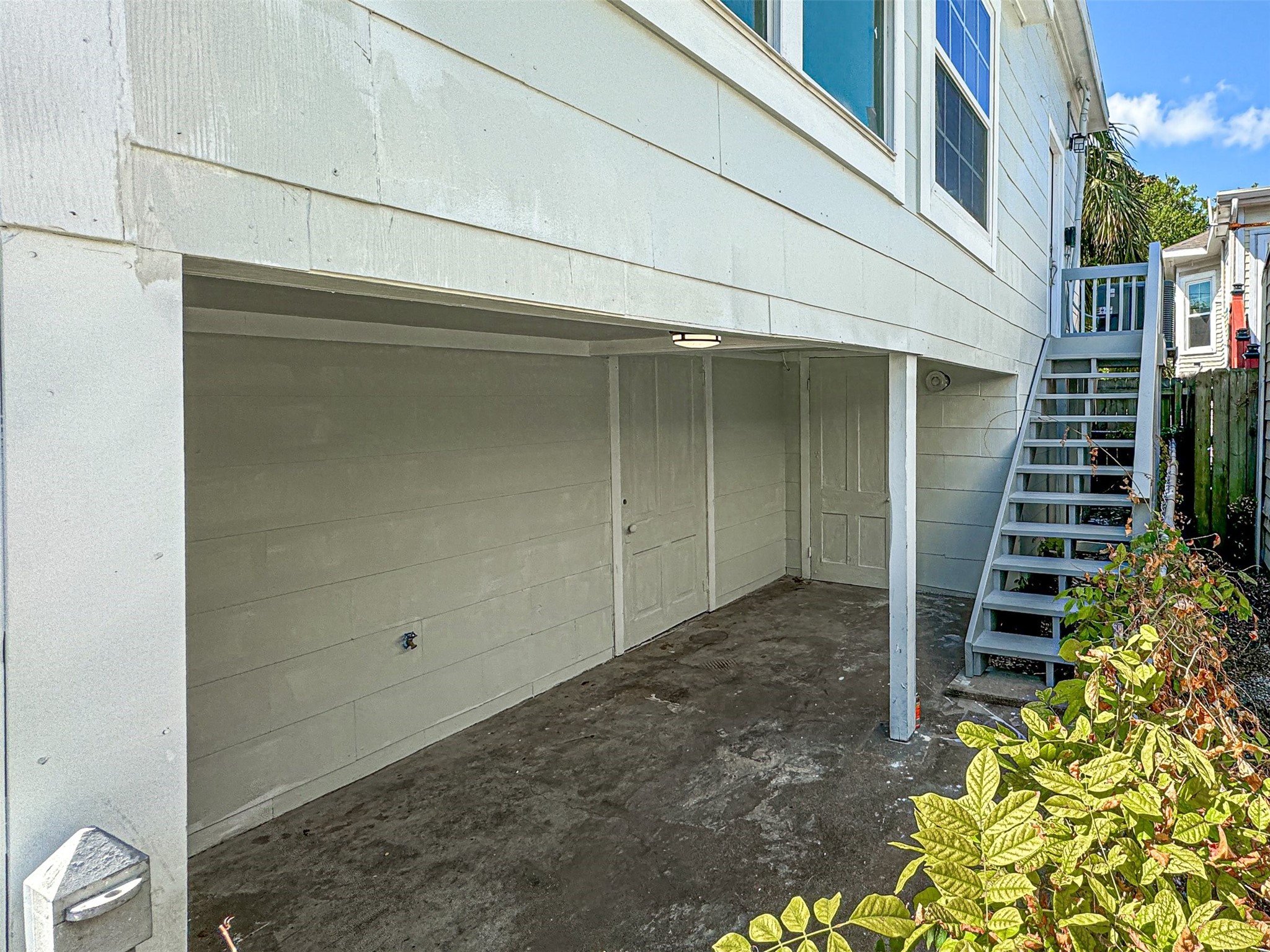 1812 27th St Property Photo 18