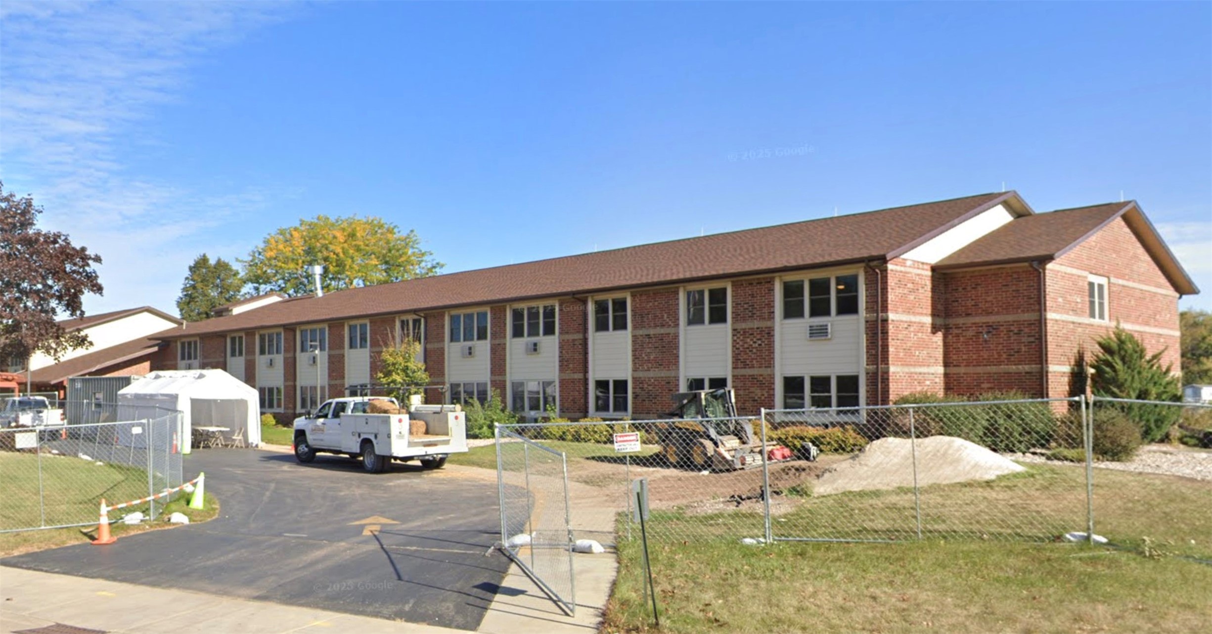 300 Bicentennial Ct Property Photo 6