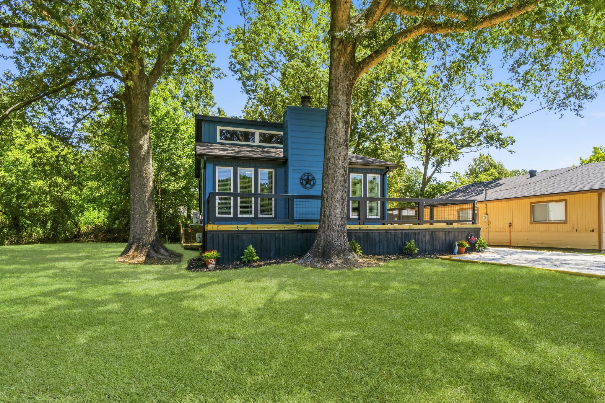 300 Water View Drive Property Photo 4