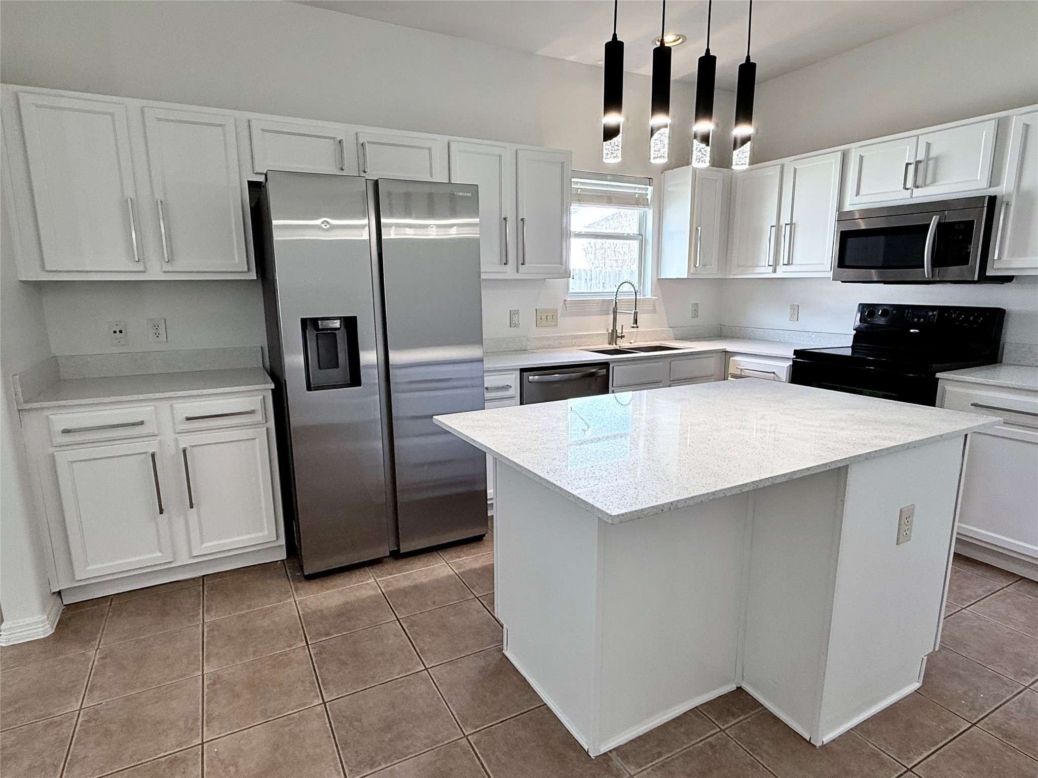 10023 Date Meadow Lane Property Photo 3