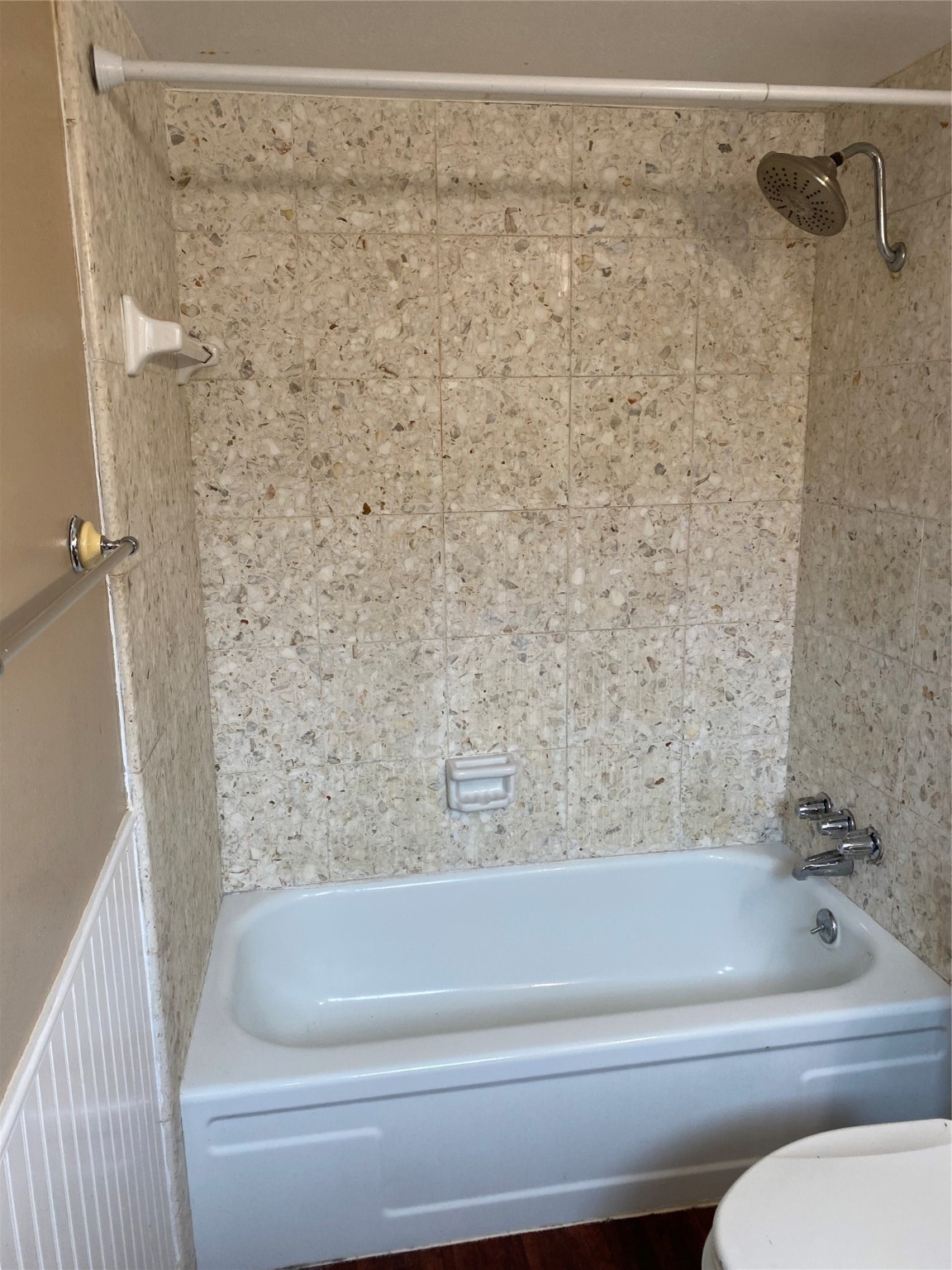 415 N Forest Boulevard Property Photo 6