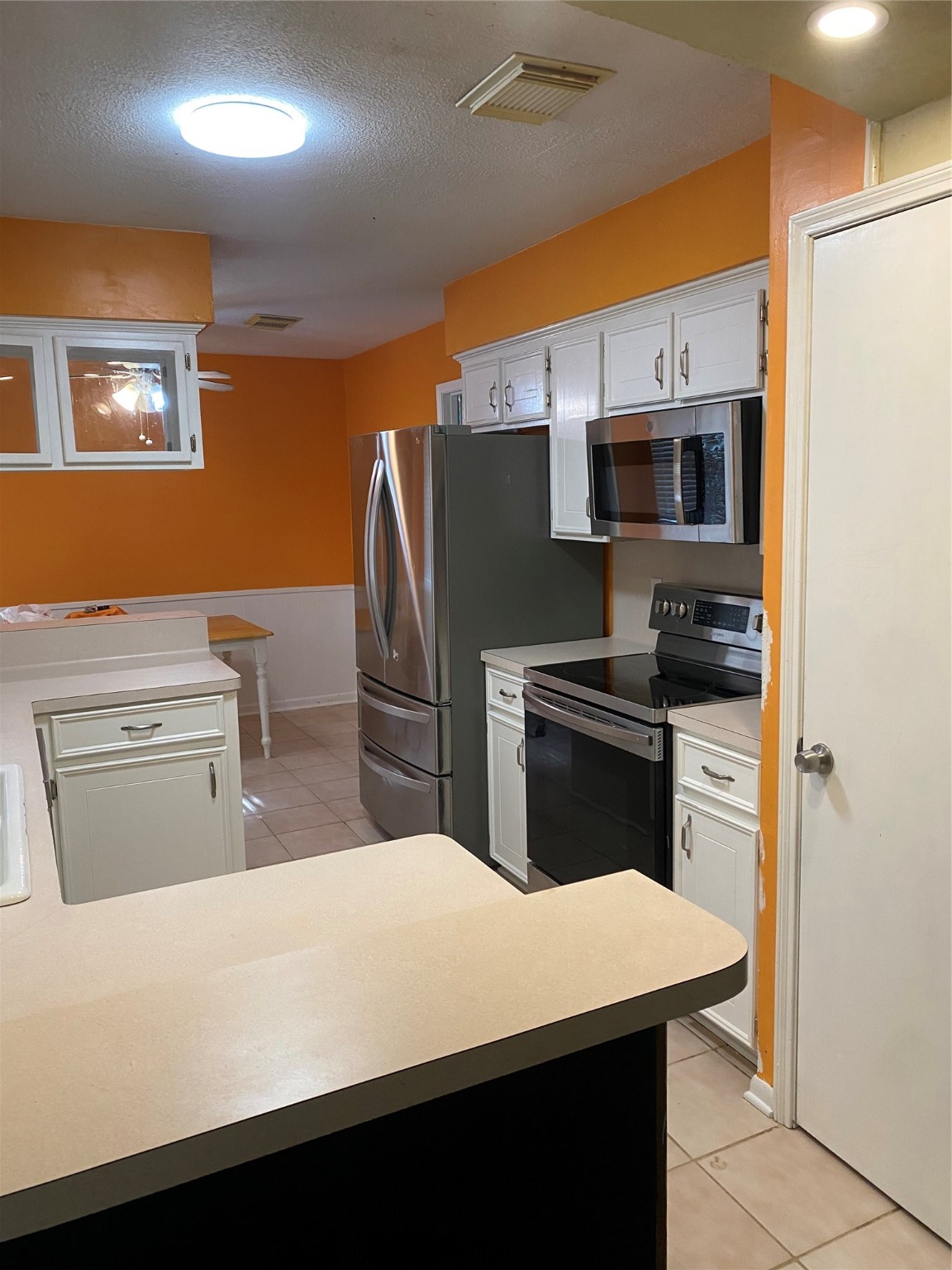 415 N Forest Boulevard Property Photo 9