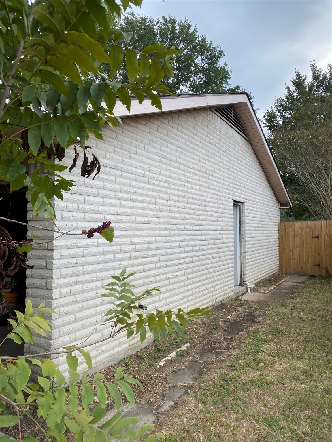 415 N Forest Boulevard Property Photo 14