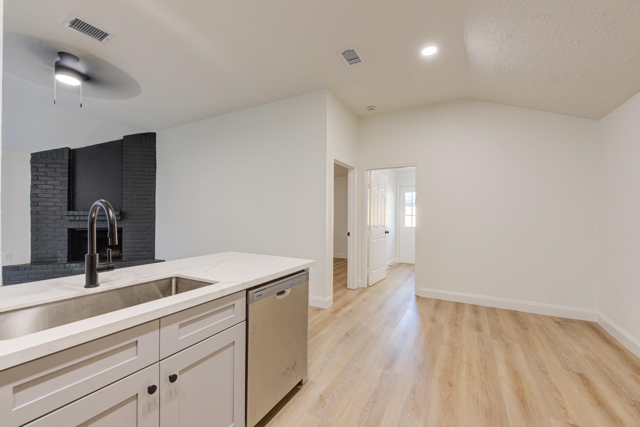 1739 Brickarbor Drive Property Photo 8