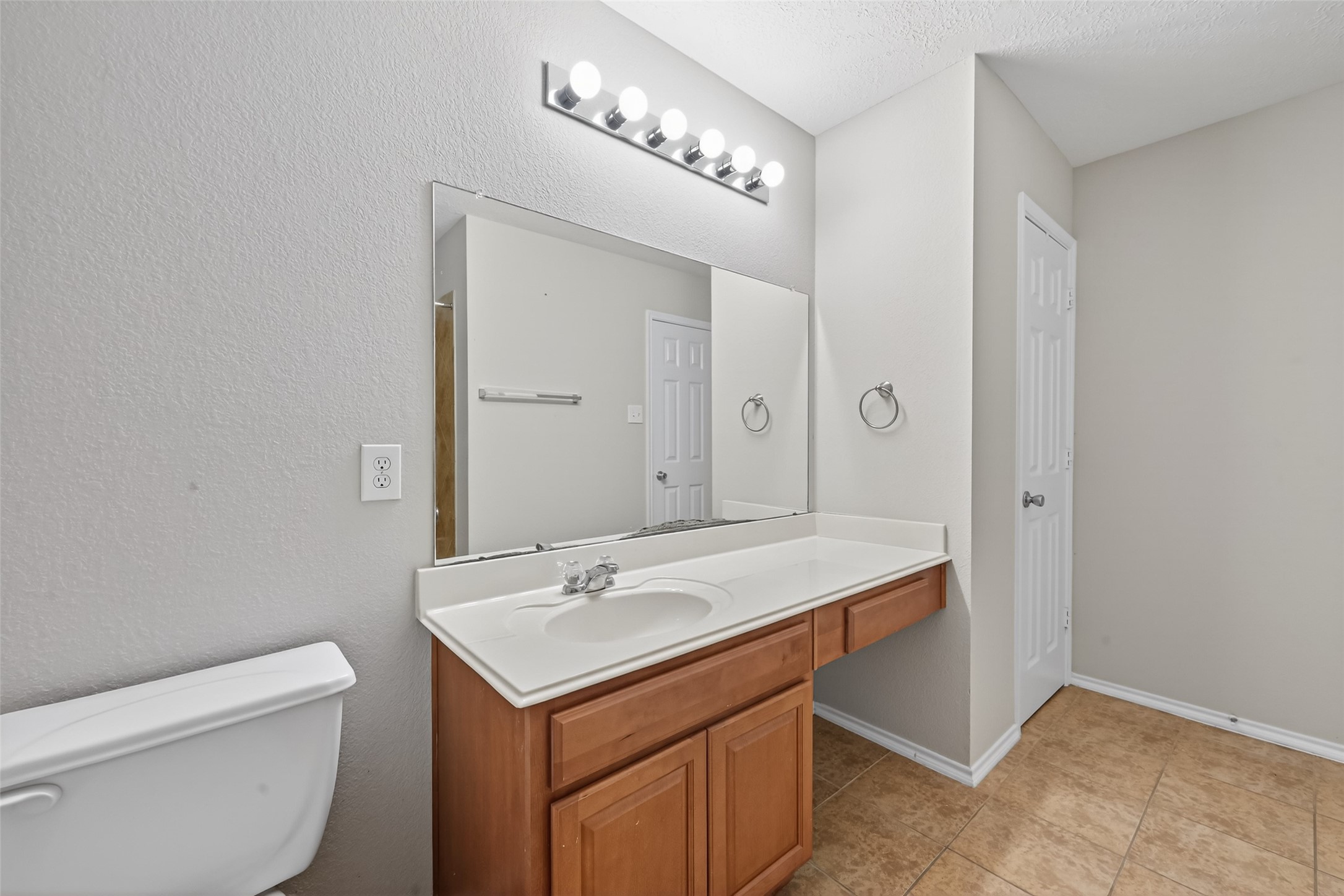 20631 Tayman Oaks Drive Property Photo 28