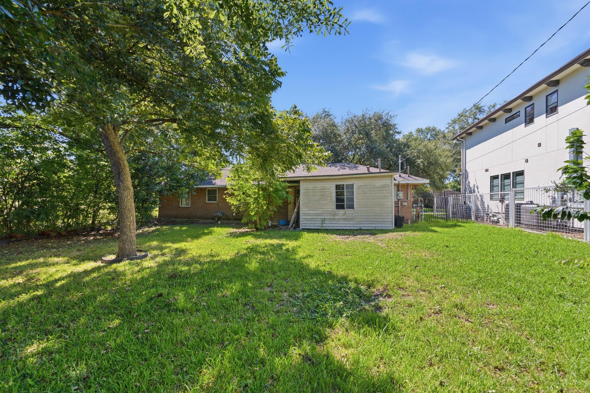 4300 Compton Circle Property Photo 6