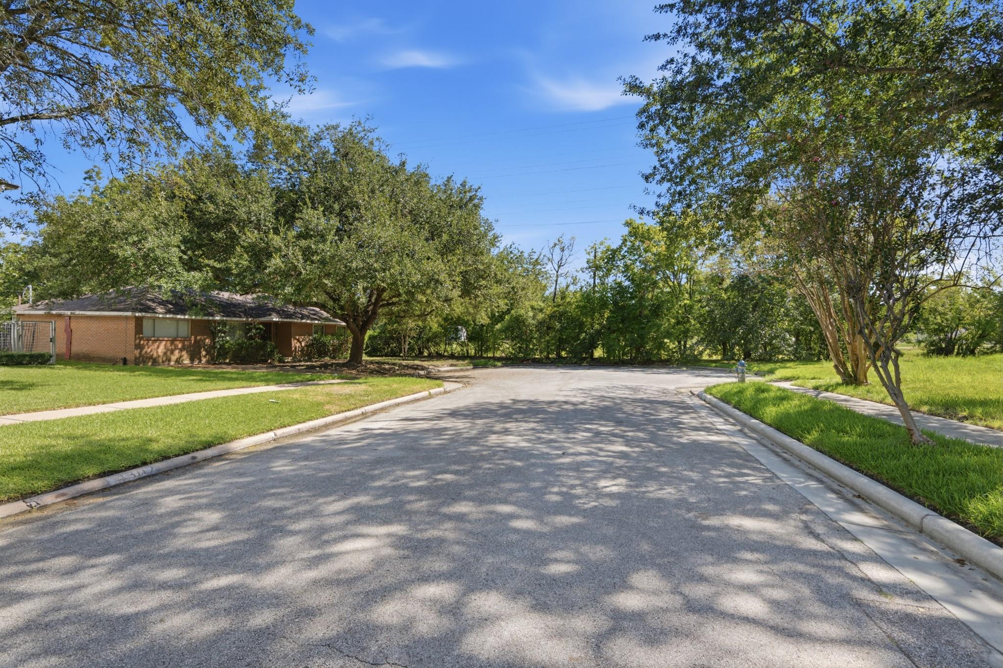 4300 Compton Circle Property Photo 8