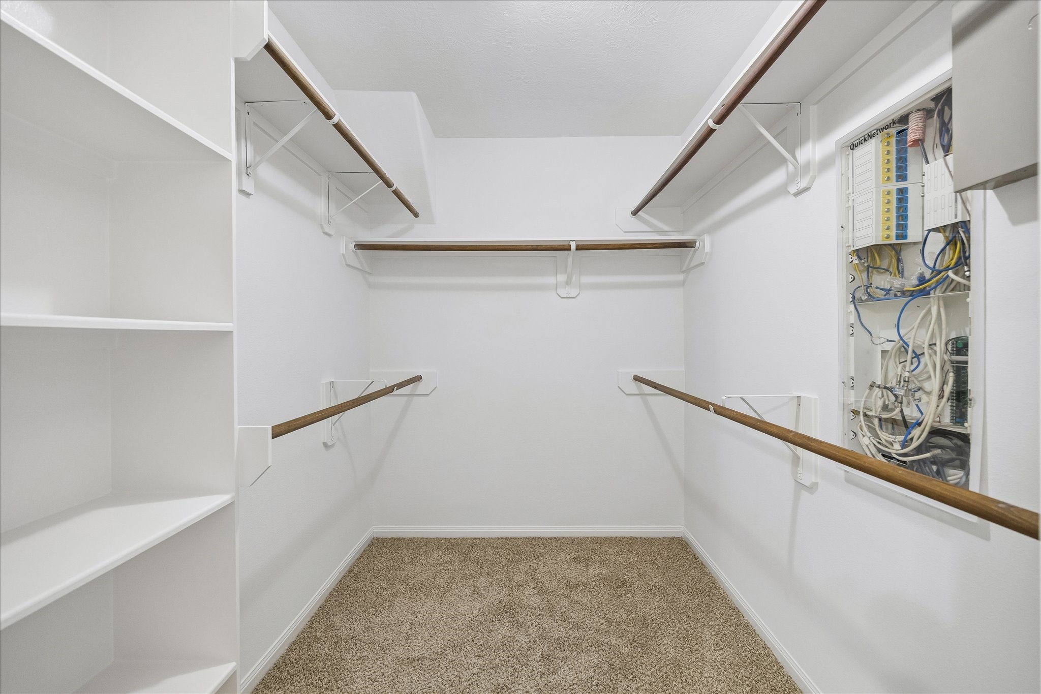 9211 Sunlit Park Drive Property Photo 12