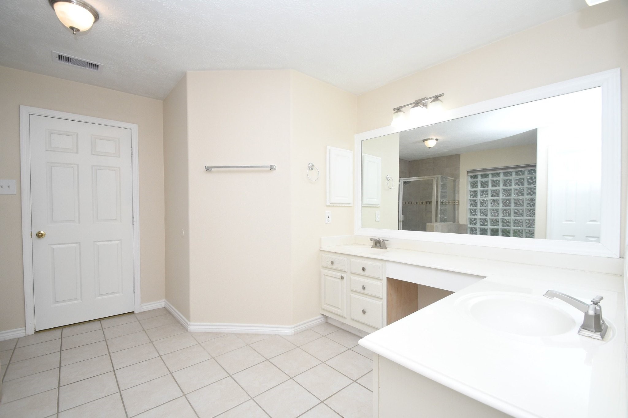 10430 Sanibel Falls Court Property Photo 17