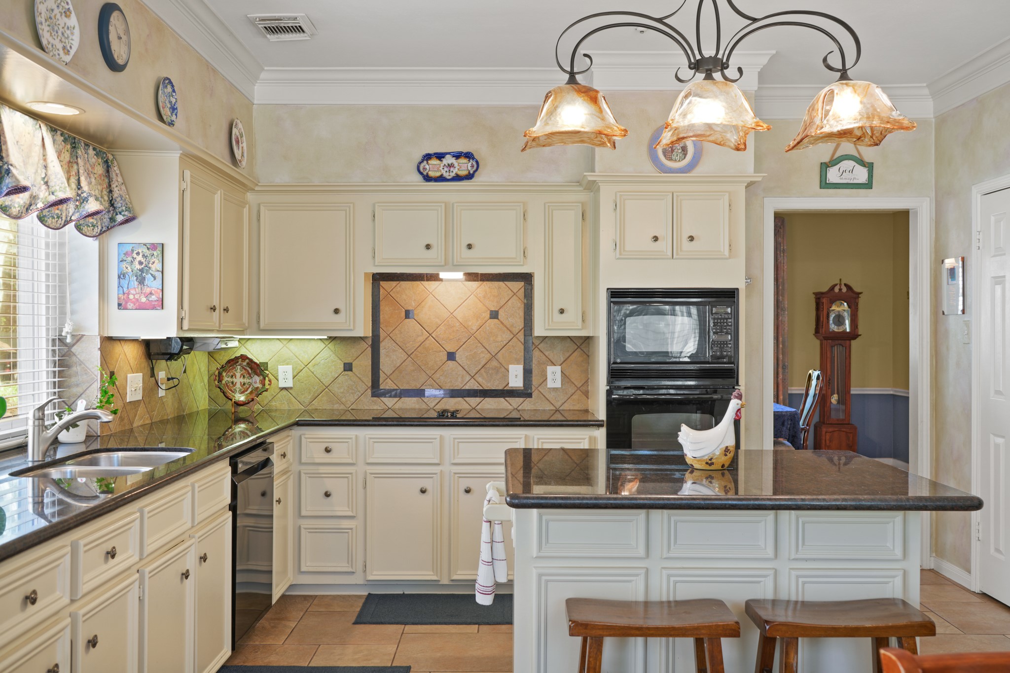 5 Regents Park Property Photo