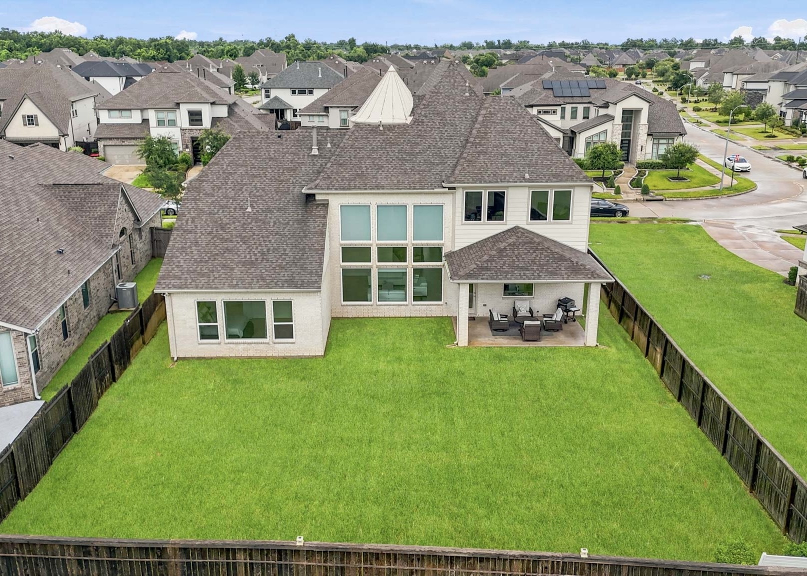 2407 Wooded Park Drive Property Photo 42