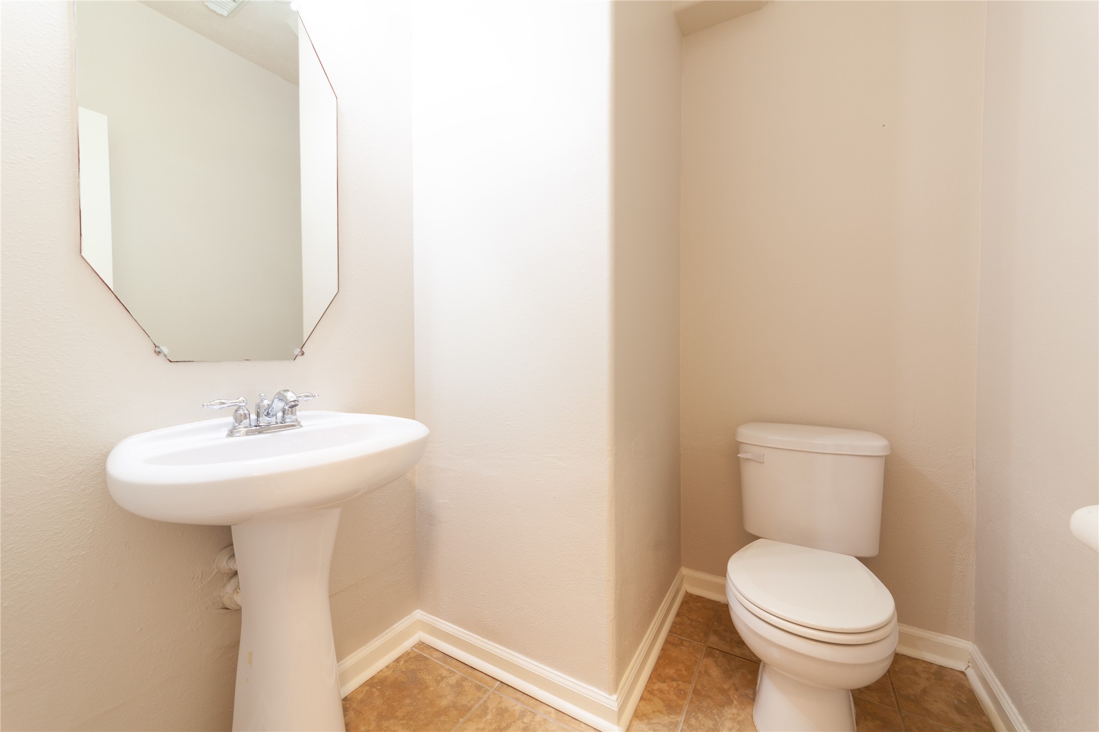 6007 Shadow Isle Lane Property Photo 14