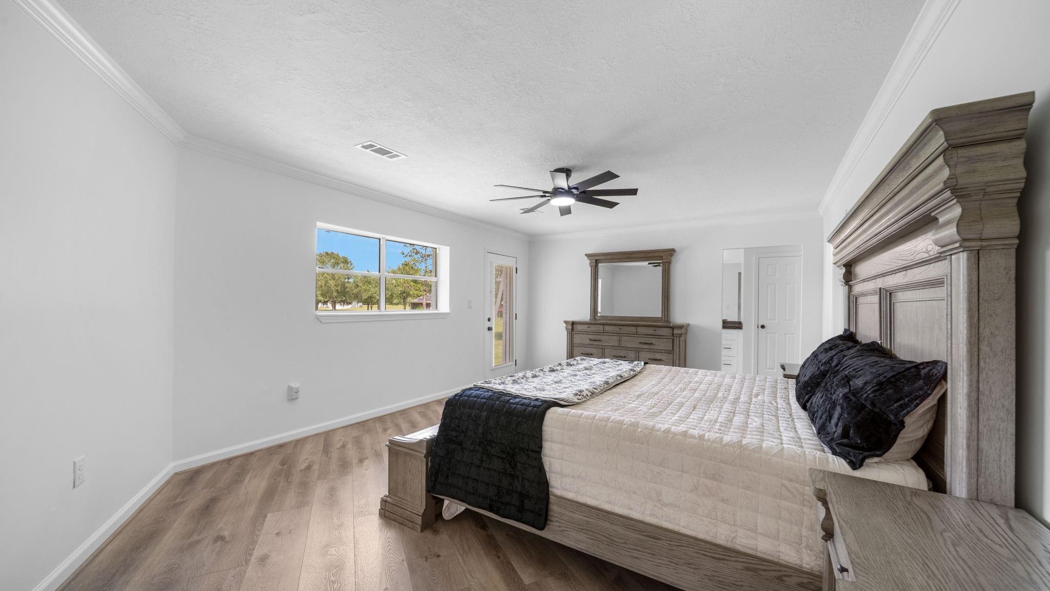 15502 Kitty Hawk Drive Property Photo 12