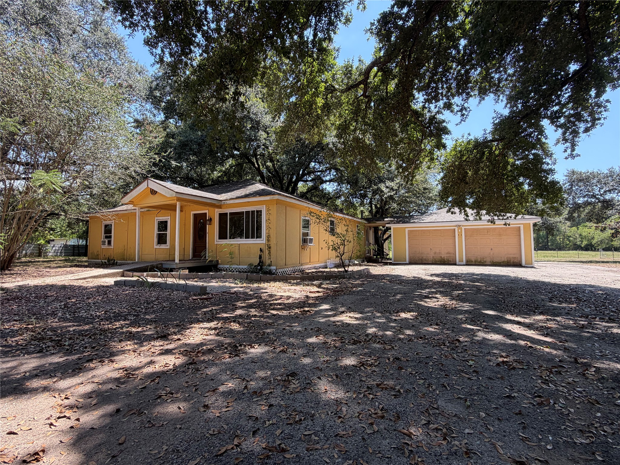 28192 May Road Property Photo 1