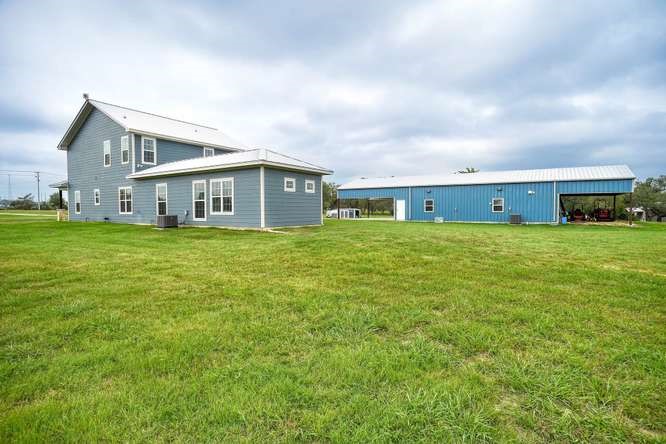 1345 E Old Hallettsville Road Property Photo 38